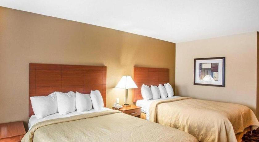 Quality Inn & Suites Mount Juliet Bagian luar foto