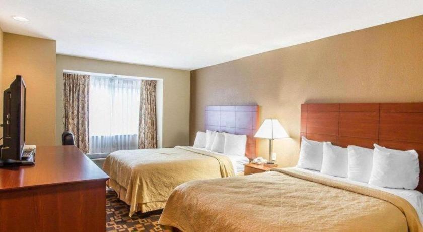 Quality Inn & Suites Mount Juliet Bagian luar foto